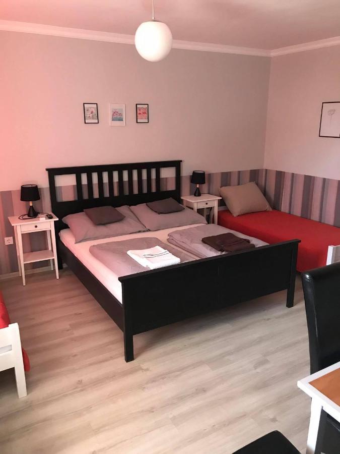 Hunyadi Panzio-Apartman Мако Екстер'єр фото
