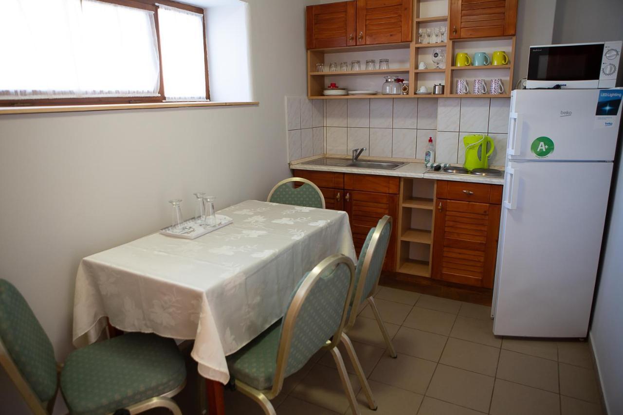 Hunyadi Panzio-Apartman Мако Екстер'єр фото