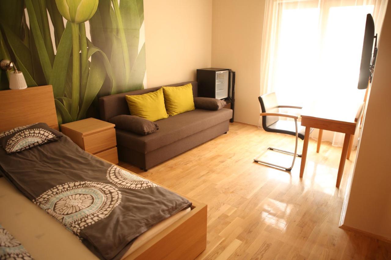 Hunyadi Panzio-Apartman Мако Екстер'єр фото